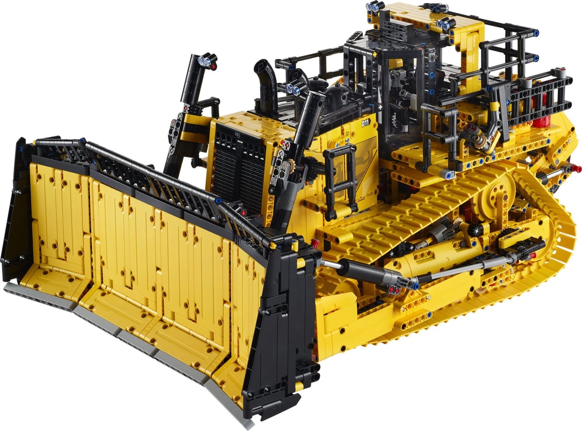 Technic : le bouteur Cat D11