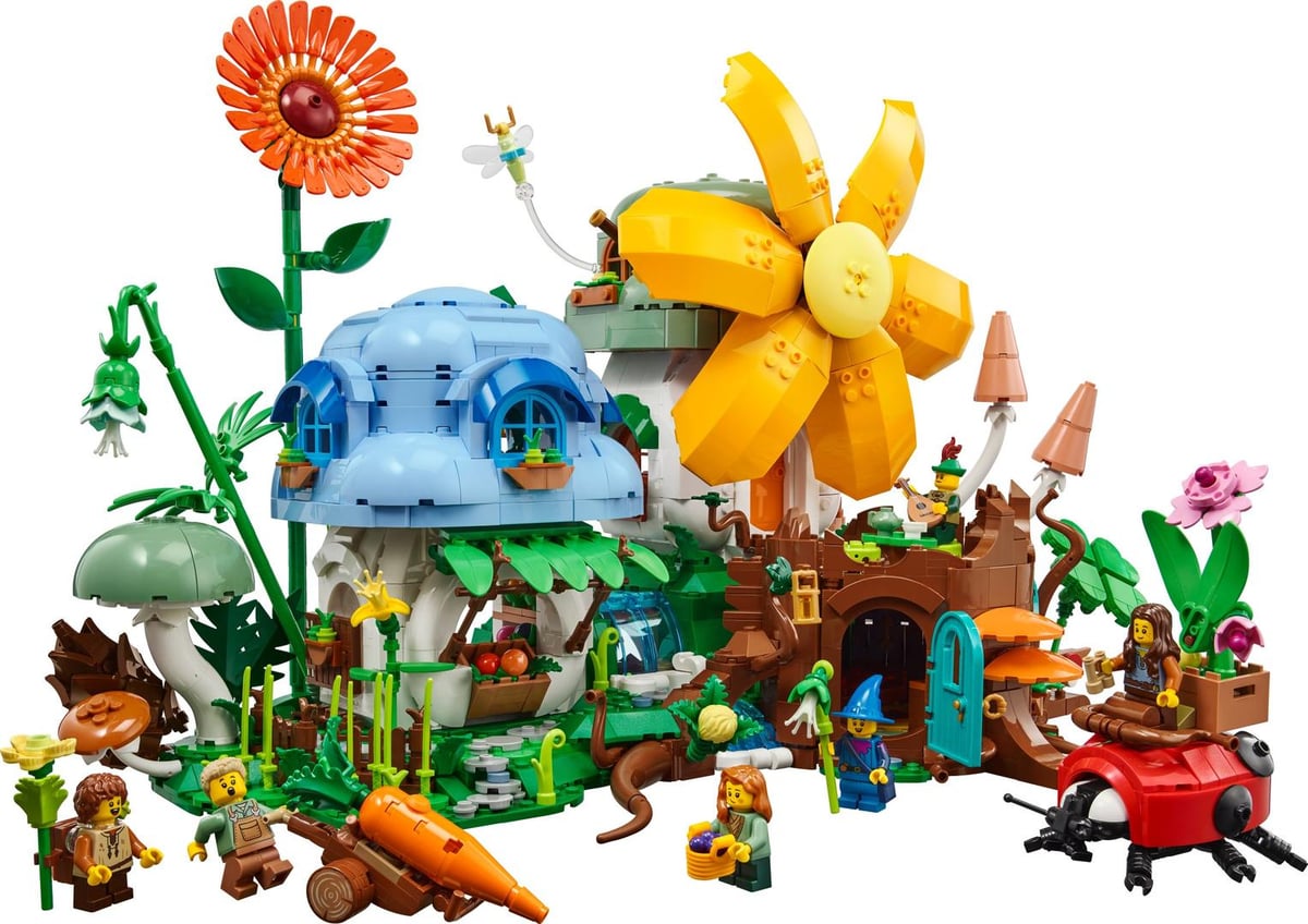 BrickLink Designer Program: Mushroom Village