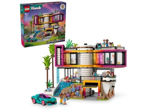 Friends: Andrea’s Modern Mansion
